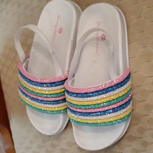 Tommy Bahama girls slides